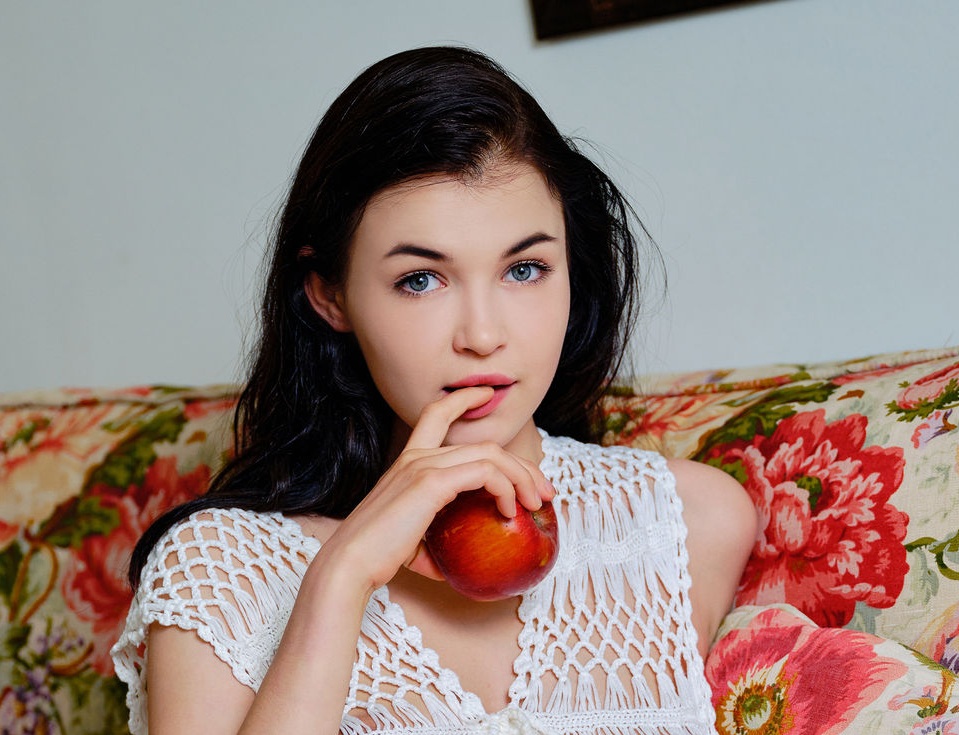 Gia Lane’s Vegan Plan to Fight Fatigue Naturally