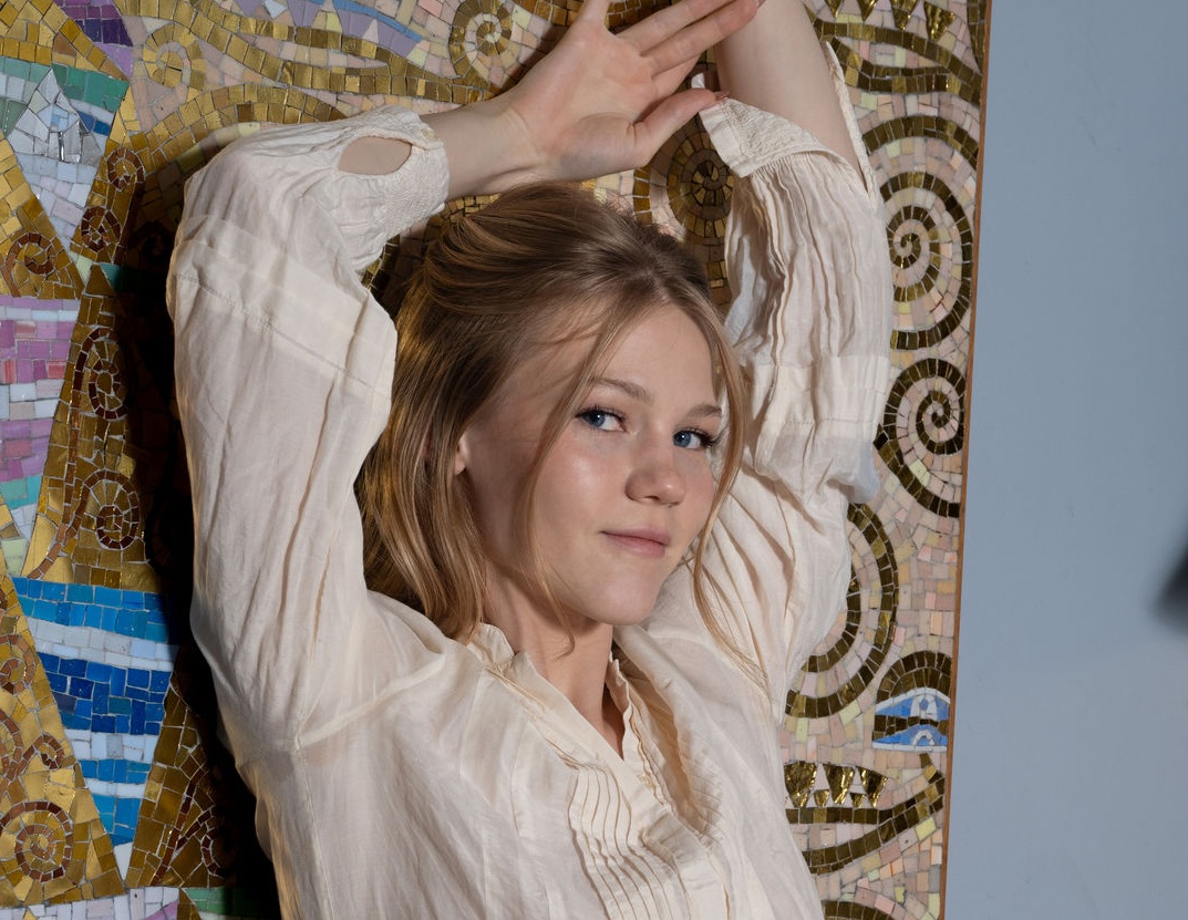 Chloe Parker Shares Her Experience, Gives Guidance on Magnesium Supplements for Better Sleep