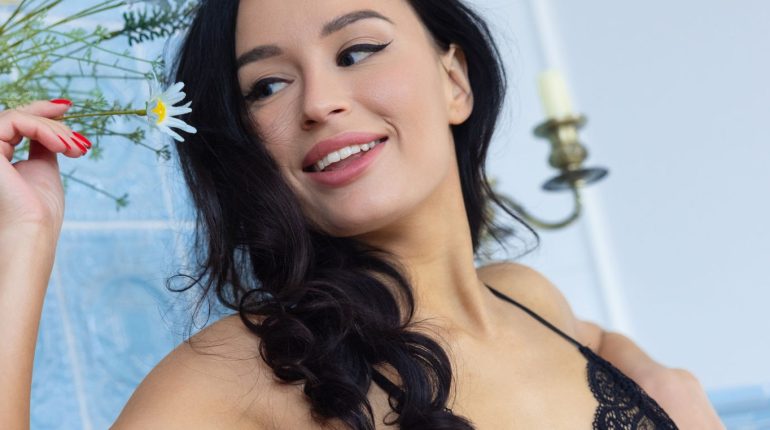 Lydia Ross Shares Her Experience, Gives Advice on Antioxidant Supplements for Heart Protection