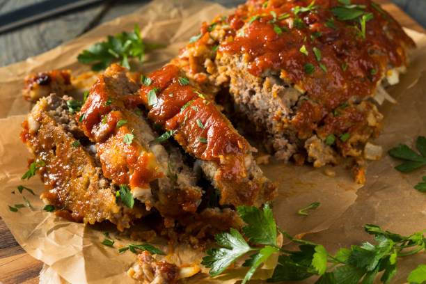 How Many Calories in Meatloaf? | Meatloaf Calorie Guide