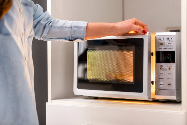 how hot does a microwave get