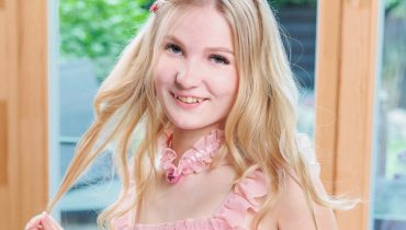 Zoe Reveals How She Uses ETFs and Index Funds to Grow Her Savings
