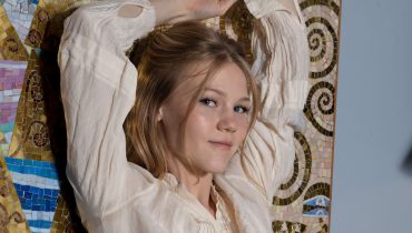 Chloe Parker Shares Her Experience, Gives Guidance on Magnesium Supplements for Better Sleep