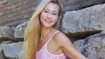 Nora Carter Shares Her Experience, Gives Advice on Natural Herbs for Sleep and Relaxation