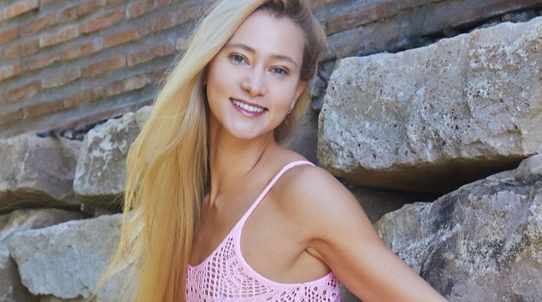 Nora Carter Shares Her Experience, Gives Advice on Natural Herbs for Sleep and Relaxation Nora Carter Shares Her Experience, Gives Advice on Natural Herbs for Sleep and Relaxation