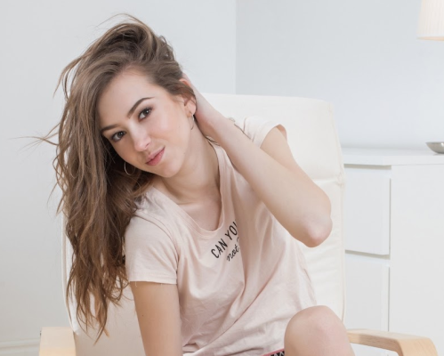 Business Coach Ava Mitchell Explains How Women Can Start Online Businesses