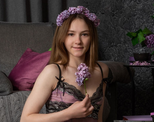 Therapist Grace Phillips Reveals a Better Way to Manage Stress Daily